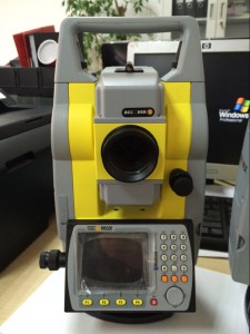 Geomax Zoom 35 PRO Total Station